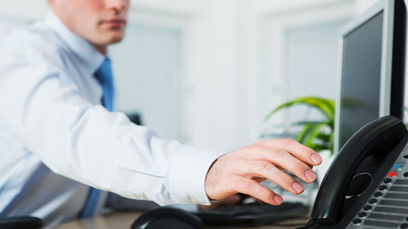 How to Get a No-Contract Business Phone Number